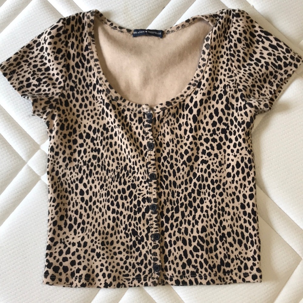 brandy melville cheetah zelly button down top!!